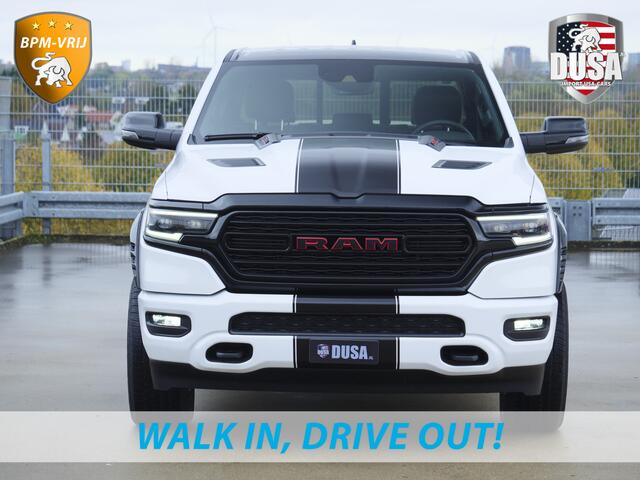 Dodge 1500 RAM | Limited | 5.7 V8 | HEMI | Night Edition | Panorama dak | Luchtvering | BPM-VRIJ | Bright white Getoonde accessoires zijn verkrijgbaar tegen meerprijs