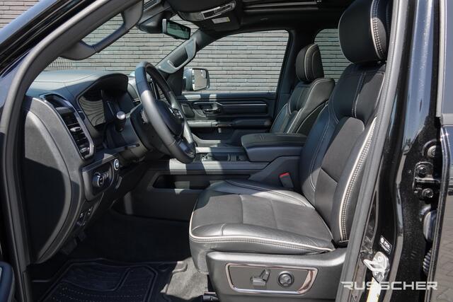 Dodge 1500 Ram 5.7 Hemi V8 401Pk 4x4 Crew Cab | Limited | Luchtvering | Panoramadak | 5-Persoons | Trekhaak | 22''
