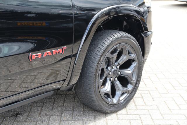 Dodge 1500 Ram 5.7 HEMI V8 | Luchtvering | Virtual cockpit | Panorama | Vol!!