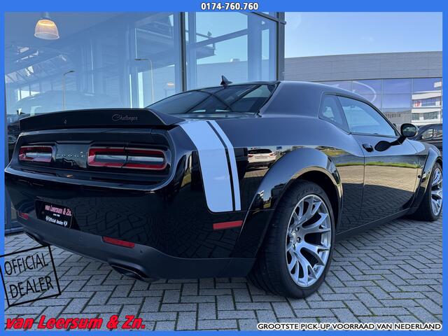 Dodge CHALLENGER SRT Hellcat Redeye Black Ghost 1 van 300
