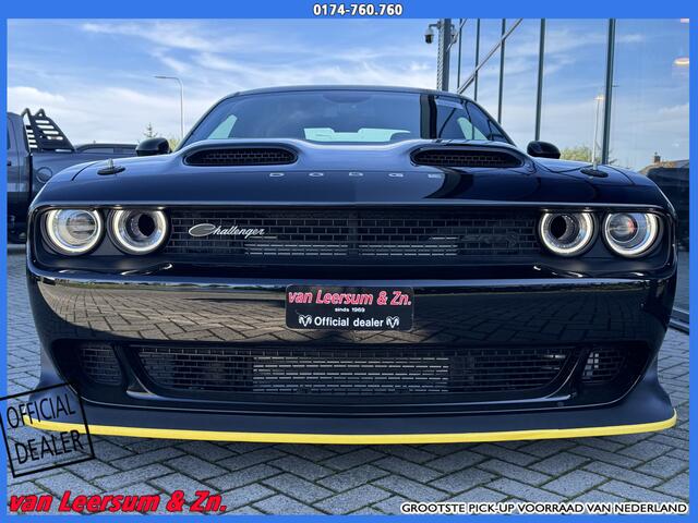 Dodge CHALLENGER SRT Hellcat Redeye Black Ghost 1 van 300