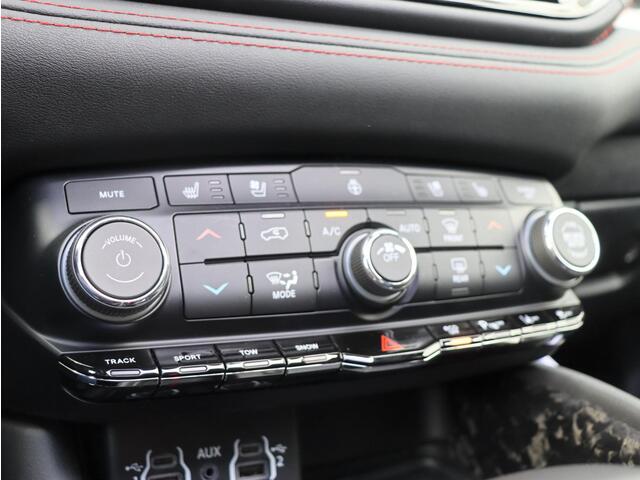 Dodge DURANGO R/T 5.7L HEMI V8 | LPG | VAN | 360 PK | Adaptive cruise control