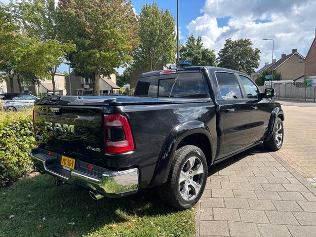 Dodge RAM PICKUP 5.7 V8 Hemi 4 X 4 Crew Cab Limited ,Lucht vering,Panoramadak