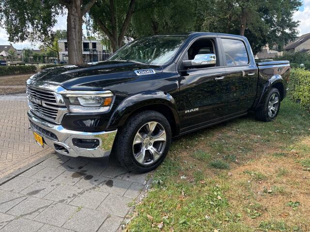 Dodge RAM PICKUP 5.7 V8 Hemi 4 X 4 Crew Cab Limited ,Lucht vering,Panoramadak