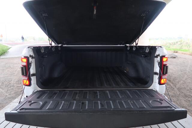 Dodge RAM PICKUP 5.7 V8 Hemi LPG3 4x4 CC Rebel