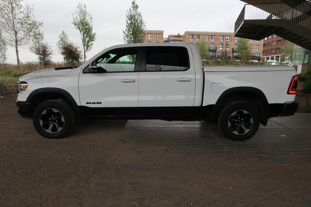 Dodge RAM PICKUP 5.7 V8 Hemi LPG3 4x4 CC Rebel