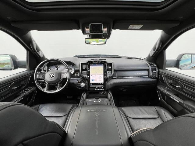 Dodge RAM PICKUP 5.7 HEMI V8 Night Edition, LIMITED, Luchtvering, Panorama VOL opties!