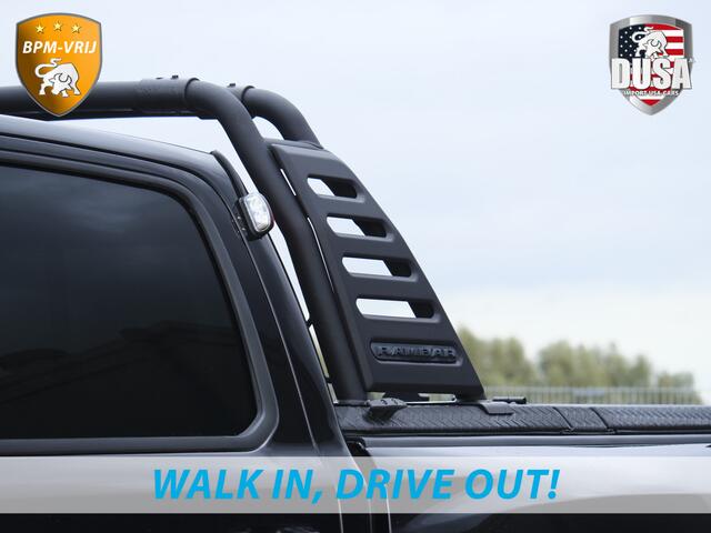 Dodge RAM PICKUP | RHO | 3.0L Twin-Turbo I6 | 4x4 | Crew Cab | Black Edition | Panoramadak | 14,4-inch Touchscreen | Passenger Display | Getoonde accessoires zijn verkrijgbaar tegen meerprijs