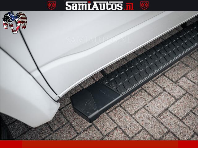 Dodge RAM PICKUP V8 5.7 402PK | LARAMIE SPORT | Krachtige Hemi | Panorama Dak | 12' Scherm | LPG | Comfortabele Dubbele Cabine met Royale 5 Zitplaatsen | NIEUW EN BPM vrij | Nu Leverbaar uit Voorraad | Nr 2528 - 1276 |