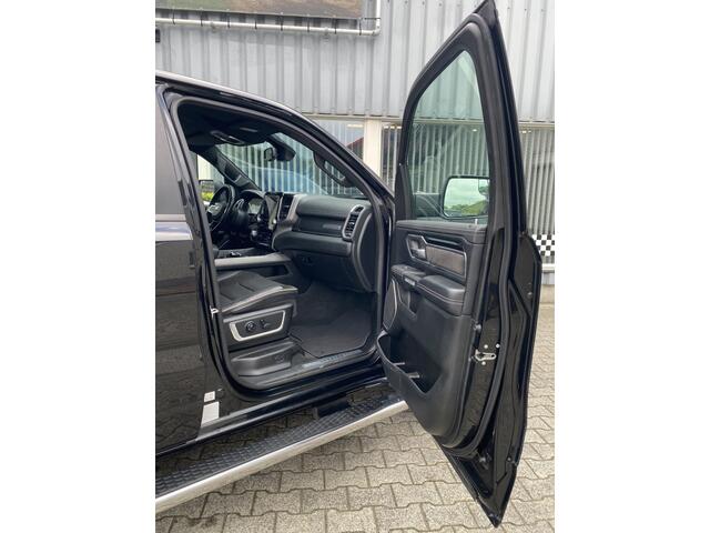 Dodge RAM PICKUP 5.7 V8 4x4 N.A.P.