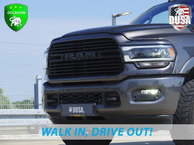 Dodge RAM PICKUP Laramie | 6.4L HEMI | 4x4 | Crew cab | Luchtvering | Leder | 20 inch Fuel offroad Wheels