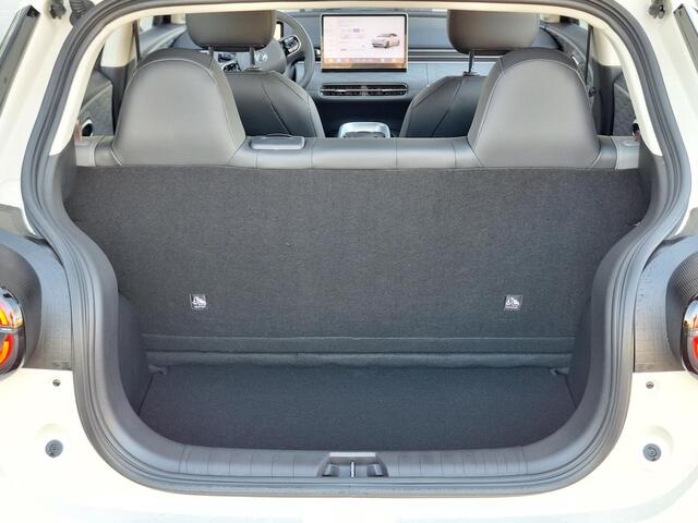 Dongfeng Box Launch Edition | 360° Camera | Adaptieve Cruise Control | Elektrisch Verstelbare Bestuurdersstoel + Geheugen | Stoelverwarming Bestuurder | Stoelventilatie Bestuurder | Apple Carplay | Android Auto | Sfeerverlichting | Elektrisch Inklapbare Buitenspiegels