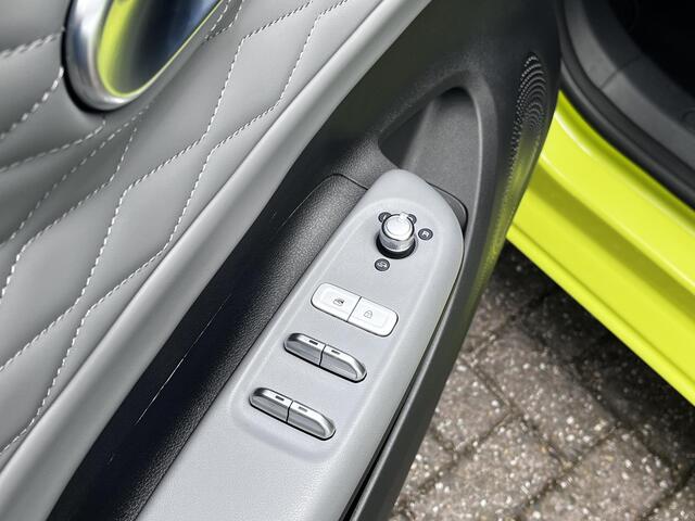 Dongfeng Box Launch Edition | 360° Camera | Adaptieve Cruise Control | Elektrisch Verstelbare Bestuurdersstoel + Geheugen | Stoelverwarming Bestuurder | Stoelventilatie Bestuurder | Apple Carplay | Android Auto | Sfeerverlichting | Elektrisch Inklapbare Buitenspiegels