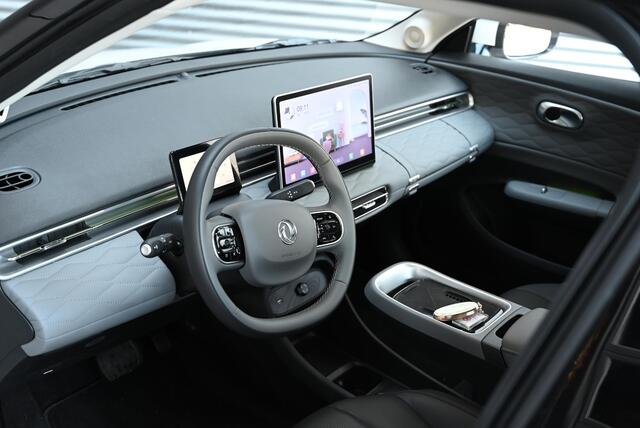 Dongfeng Box Launch Edition | 360° Camera | Adaptieve Cruise Control | Elektrisch Verstelbare Bestuurdersstoel + Geheugen | Stoelverwarming Bestuurder | Stoelventilatie Bestuurder | Apple Carplay | Android Auto | Sfeerverlichting | Elektrisch Inklapbare Buitenspiegels