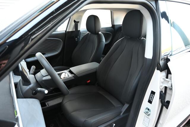 Dongfeng Box Launch Edition | 360° Camera | Adaptieve Cruise Control | Elektrisch Verstelbare Bestuurdersstoel + Geheugen | Stoelverwarming Bestuurder | Stoelventilatie Bestuurder | Apple Carplay | Android Auto | Sfeerverlichting | Elektrisch Inklapbare Buitenspiegels