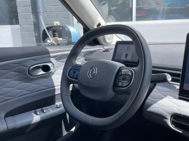Dongfeng Box Launch Edition 42 kWh | 360° Camera | Adaptieve Cruise Control | Elektrisch Verstelbare Bestuurdersstoel + Geheugen | Stoelverwarming Bestuurder | Stoelventilatie Bestuurder | Apple Carplay | Android Auto | Sfeerverlichting | Elektrisch Inklapbare Buitens