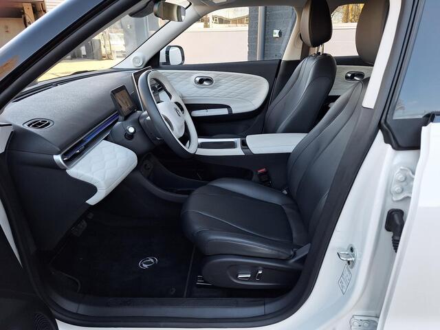 Dongfeng Box Premium Edition 42 kWh | Adaptieve Cruise Control | Elektrisch Verstelbare Bestuurdersstoel + Geheugen | Stoelverwarming Bestuurder | Stoelventilatie Bestuurder | Apple Carplay | Android Auto | Sfeerverlichting | Elektrisch Inklapbare Buitenspiegels