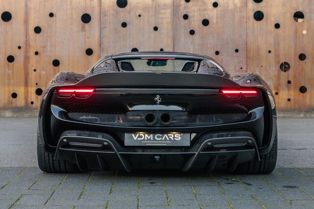 Ferrari 296 GTS 3.0 V6 N-LARGO | 1 OF 15 | Full Carbon | Novitec Widebody | ADAS | Lift | CarPlay |