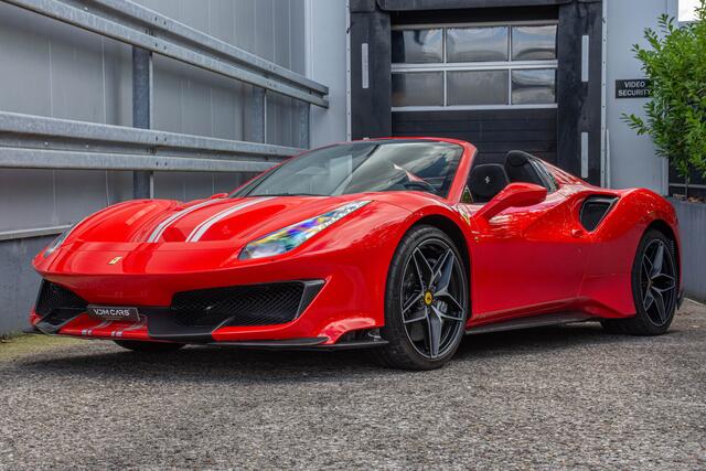 Ferrari 488 3.9 Pista Spider HELE | CARBON (12x) | LIFT | AFS | FULL PPF | BTW |