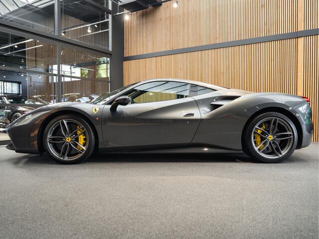Ferrari 488 3.9 GTB HELE Full Carbon + Seats 3.9 GTB HELE Lift-System