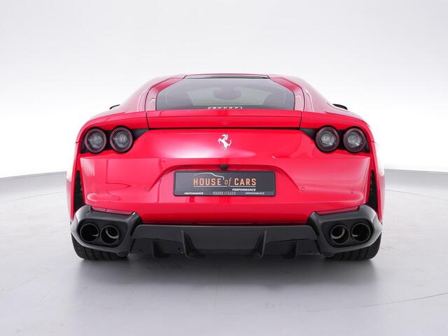 Ferrari 812 Superfast |1e eigenaar|dealer onderhouden|Racing seats|full carbon|passenger display|lift|JBL|voor en achtercamera|
