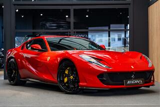 ferrari-812-superfast-lift-full-car
