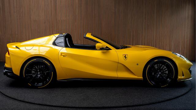 Ferrari 812 GTS 6.5 V12 HELE Full-carbon Lift 360° Full-PPF JBL Passenger display Painted Ferrari Shields Daytona Racing seats