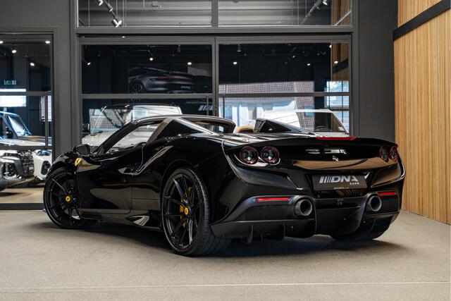 Ferrari F8 Spider 3.9 V8 Lift Carbon Seats Novitec Akrapovic Carbon Interior