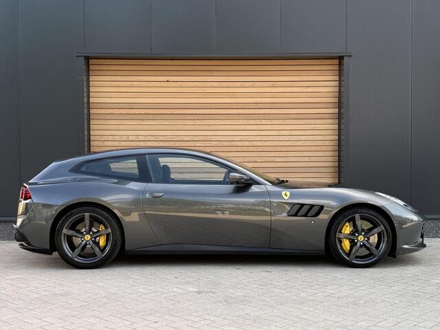 Ferrari GTC4 T 3.9 V8 LIFT|PANO|P.DISPLAY|CARBON