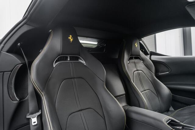 Ferrari SF90 Stradale V8 - Grigio Silverstone - Lift - CarPlay - Titanium