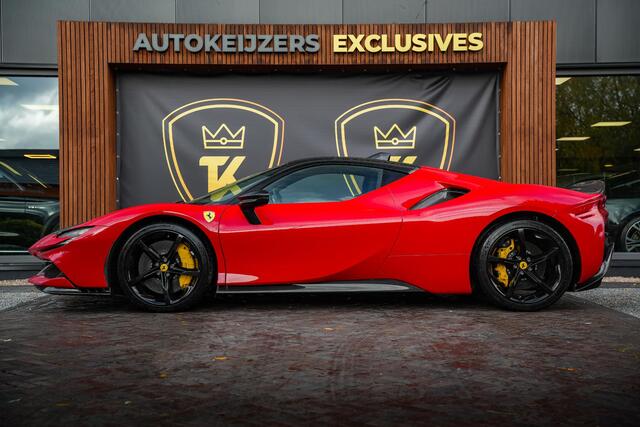 Ferrari SF90 Stradale 4.0 V8 Assetto Fiorano Fiorano Pack Carbon Fibre Daytona Racing Seats