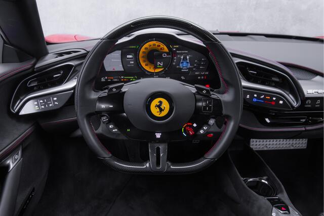 Ferrari SF90 Stradale 4.0 V8 Novitec wheels | Front Axle lift | Carbon