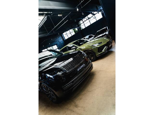 Ferrari SF90 Stradale Lift Two Tone Scuderia Shields 4.0 V8 Carbon Seats