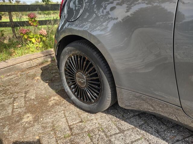 Fiat 500 E-Limited Edition- Grote Batterij-Met 2000 Subsidie