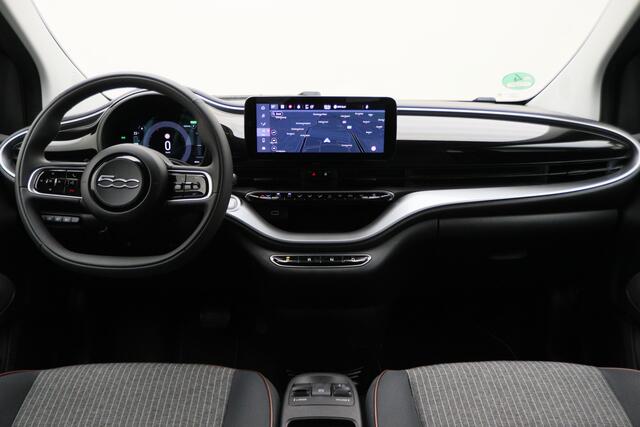 Fiat 500 Icon 42 kWh Virtual Cockpit, Apple Carplay, Cruise, Lane Assist, DAB, 16"