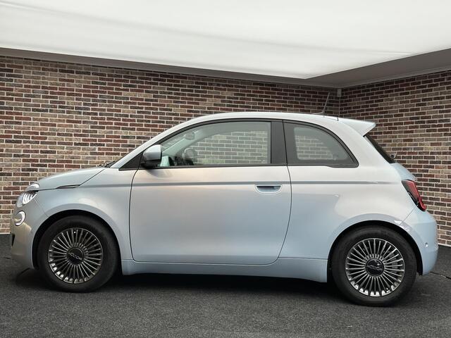 Fiat 500 Icon 42 kWh | CarPlay| LED| Stoelverwarming| Adaptive cruise|