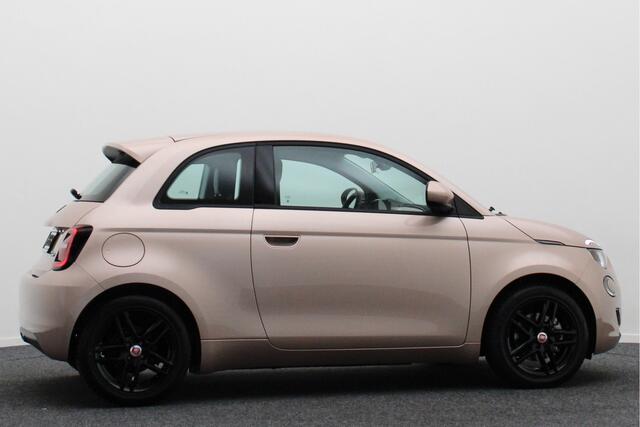 Fiat 500 Icon 42 kWh Climate, Cruise, Apple Carplay, DAB, Elektrisch Pakket, Rijstrooksensor, 16''