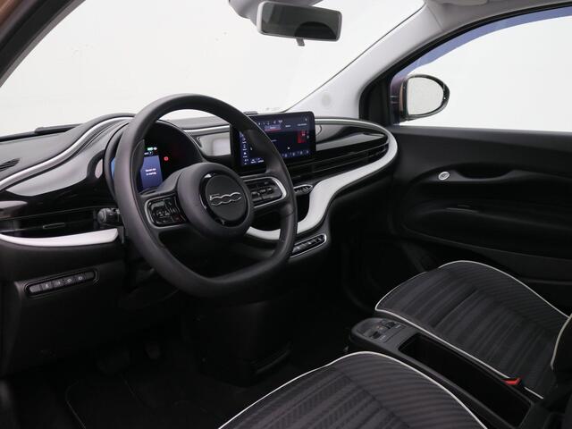 Fiat 500 Passion 42 kWh / SOH 91% / Schuifkanteldak / Navigatie / Climate Control / Keyless Entry / Apple Carplay / Historie Bekend / Cruise Control / NL Auto / 1ste Eigenaar / All Seasonbanden