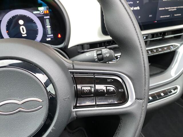 Fiat 500 42 KWH CABRIO CLIMA CARPLAY CRUISE DAB