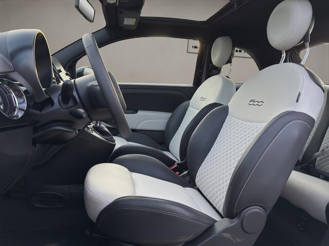 Fiat 500 1.0 Hybrid Dolcevita 2023 ZWART | Panoramadak | Apple CarPlay |