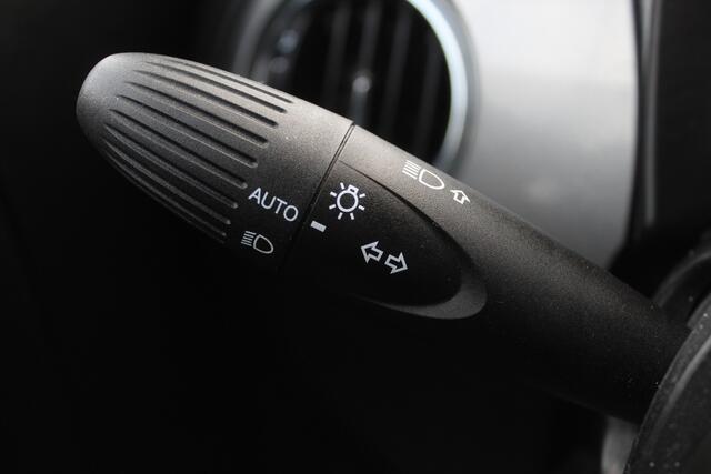 Fiat 500 1.0 Hybrid Apple carplay/ Android auto l 15" velgen l Airco l Cruise control