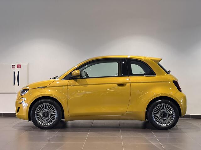Fiat 500 Torino 1.0 Hybrid | 8 JAAR GARANTIE!| FULL LED | APPLE CARPLAY / ANDROID AUTO | KEYLESS | CAMERA | ISOFIX |