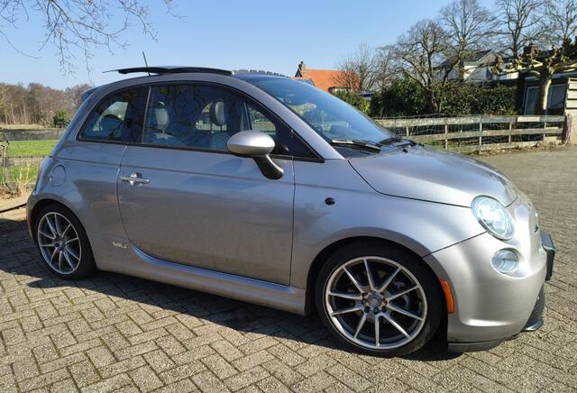 Fiat 500 E-Sport-24KW-schuifkanteldak-Special