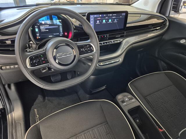 Fiat 500 Urban 42 kWh | Climate Control | Navigatie via Apple Carplay of Android Auto | Cruise Control |