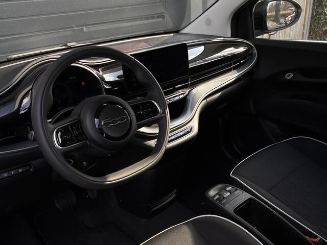 Fiat 500 Urban 42 kWh - Apple Carplay/Android Auto - Climate Control -