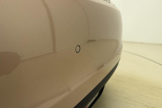 Fiat 500 3+1 La Prima 42 kWh NIEUW! | ¤ 9.500 KORTING | Navigatie | Parkeersensoren voor en achter | Camera | Keyless | Lichtmetalen velgen