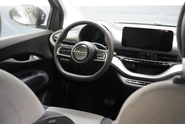 Fiat 500 Icon 42 kWh | Navigatie | Cruise control | Climate control | Lm velgen