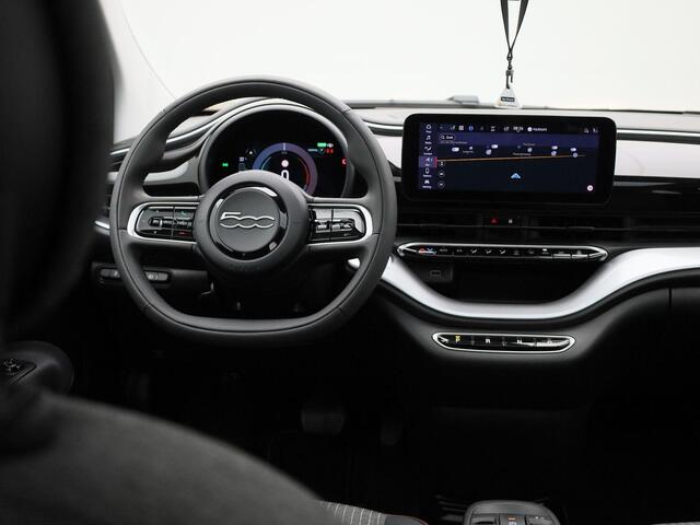 Fiat 500 500e 42 kWh Icon 119PK | Digital Cockpit | Panoramadak | Navigatie | Achteruitrijcamera | Climate Control | Apple CarPlay & Android Auto
