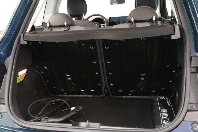 Fiat 500 Icon 42 kWh | Camera | SoH 91,5% | AppleCarplay AndroidAuto | Cruise control | Climate control |