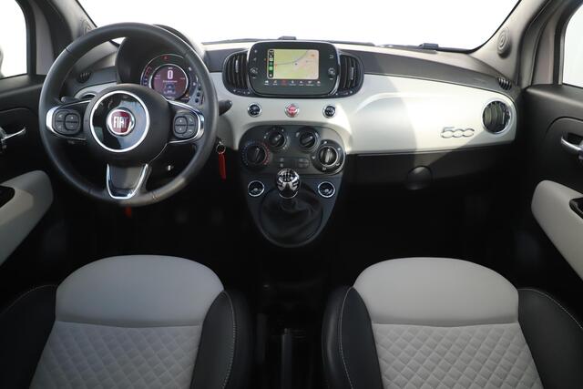 Fiat 500 1.0 Hybrid Star Panoramadak Two Tone Interieur Half Leder Carplay Navigatie 15 inch LMV Cruise Control Airco Parkeersensor